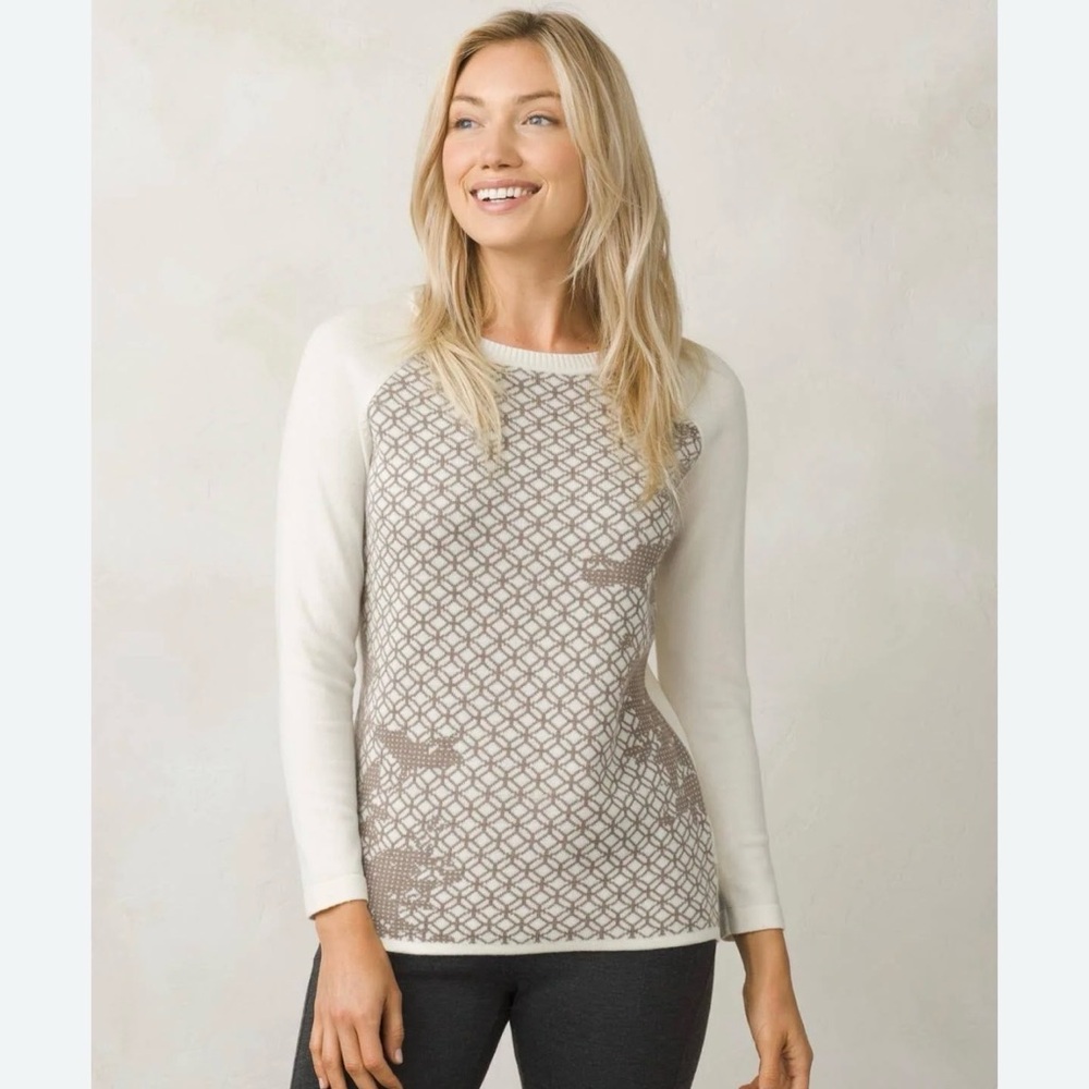 PraNa Antonia Geometric Sweater